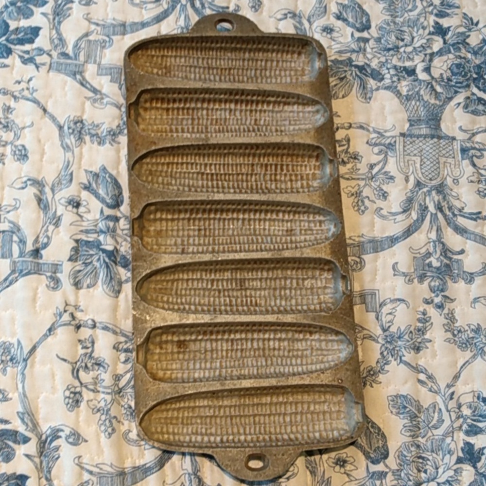 Corn cob mold vintage